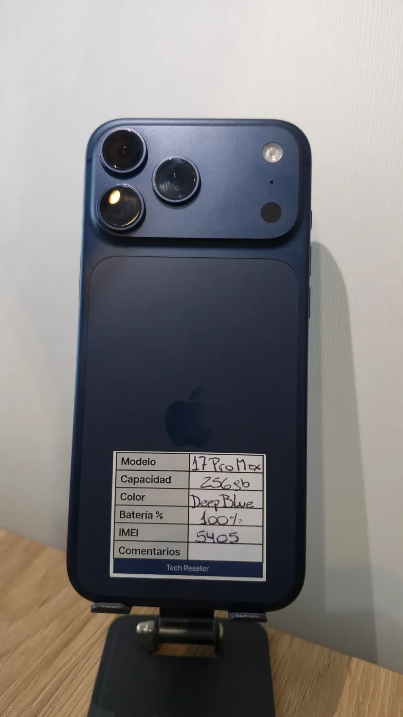 iPhone 17 Pro Max 256 GB Deep Blue usado — foto 1